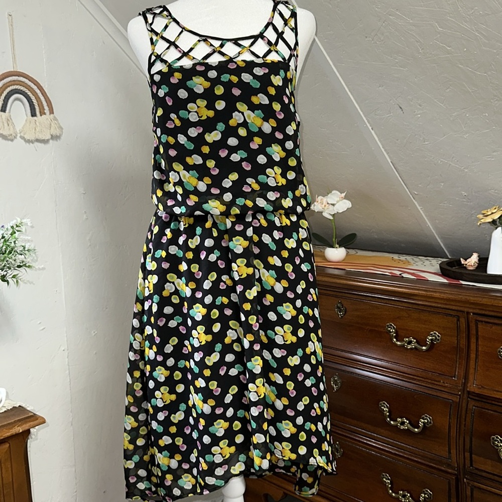 Bisou Bisou size 6 sleeveless high low summer dress. With lining.